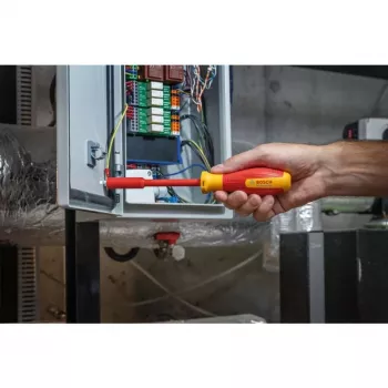 Bosch VDE isoleeritud kruvikeerajate komplekt 1600A02NF3, 7-osaline, pilu/Phillips/Pozidriv, 1000V, IEC 60900