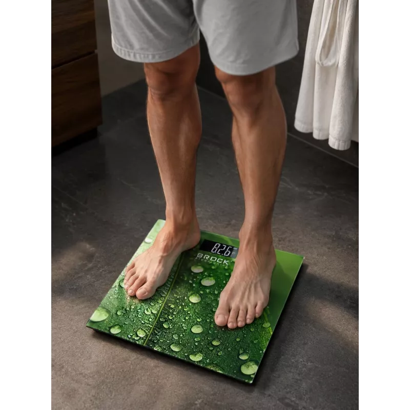 Brock BS 003 digitaalne vannitoakaal kõvastatud klaasist platvormiga, 180 kg mahutavus, LCD-ekraan, patareid kaasas