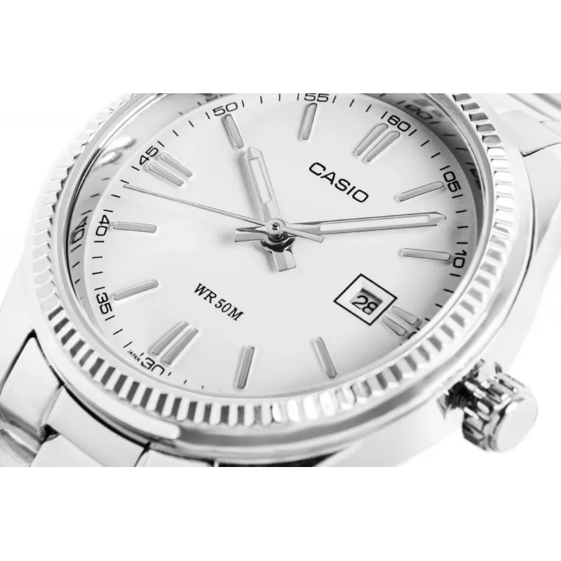 CASIO LTP1302PD7A1V Unisex Analoog Kvartskell, Hõbedane Roostevaba Teras, 34,5 x 30,2 x 8,7 mm
