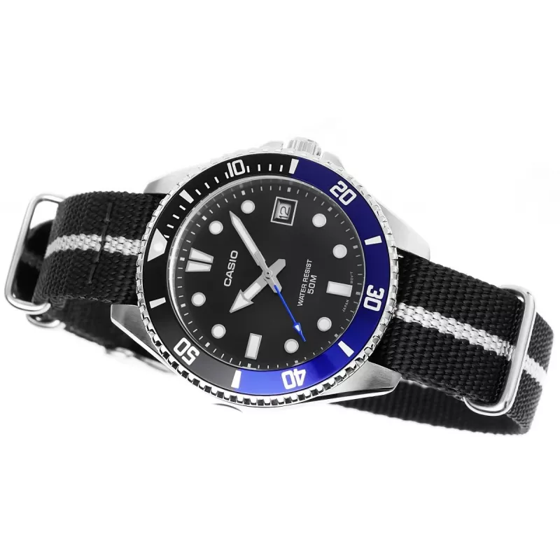 Casio MDV-10C-1A2VEF Meeste Sukelduja Kell Must Roostevaba Teras Vaik