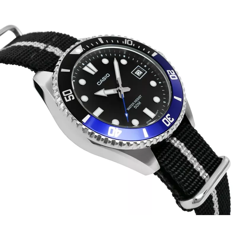 Casio MDV-10C-1A2VEF Meeste Sukelduja Kell Must Roostevaba Teras Vaik
