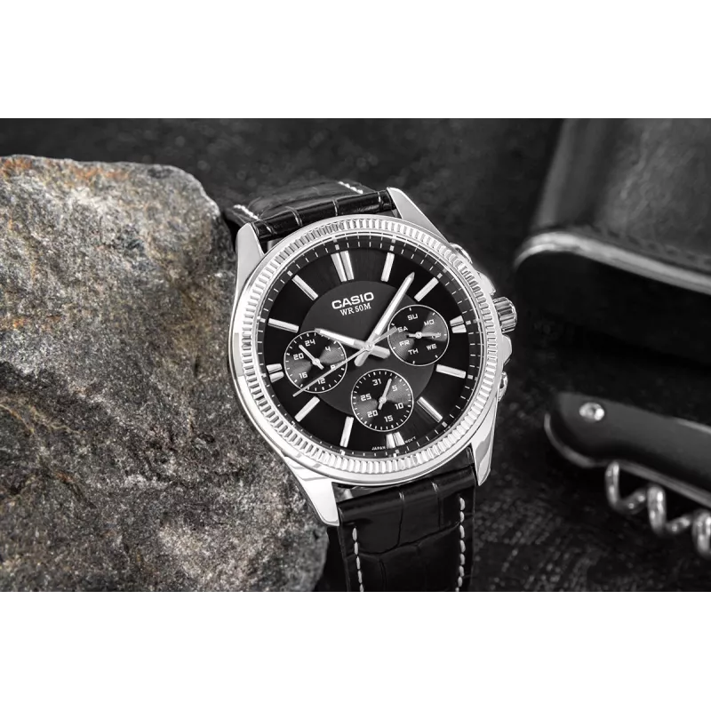 CASIO MTP1375L1AVDF meeste analoogkvartskell nahkrihmaga, must sihverplaat, 42 mm