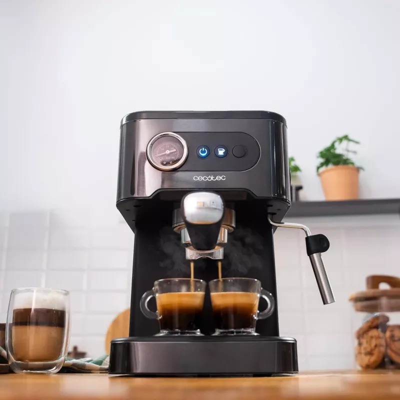 Cecotec Power Espresso 20 Pro Latte kohvimasin, 20 baari pumba rõhk, sisseehitatud piimavaht, poolautomaatne, must, 1350 W