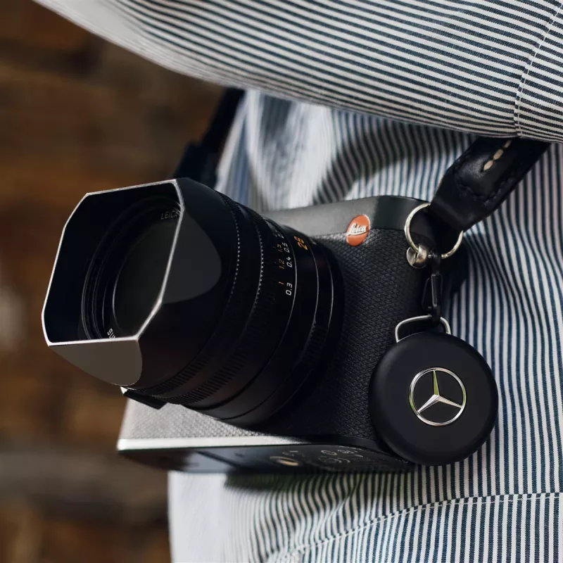 Chipolo LOOP Mercedes – laetav Bluetooth-jälgija silikoonaasaga iOS-ile ja Androidile, must