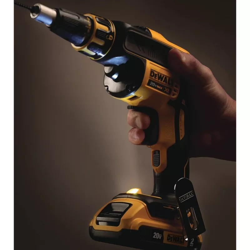 DEWALT DCF620D2-QW 18V juhtmeta harjata elektrikruvikeeraja/löökkeeraja 4400 RPM, 2 x 2.0Ah liitiumioonakud, laadija ja TSTAK II tööriistakohver, must/kollane
