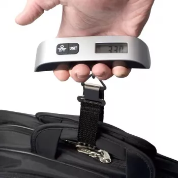 ELDOM WB10 Digitalne pagasikaal 50 kg, taustvalgustusega LCD, roostevabast terasest konks, taara- ja hoidmisfunktsioonid