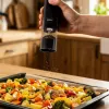 ELDOM ZMP5 patareitoitel soola- ja pipraveski komplekt koos alusega, must