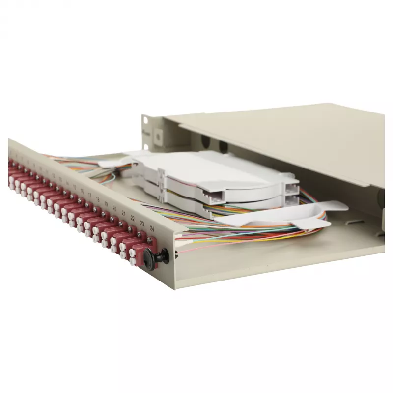 EQUIP 24-pordiline fiiberoptiline jätkukarp, LC Duplex, OM4, 1U, varustatud, hall