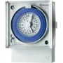 Finder 12.31.8.230.0007 mehaaniline taimer, esipaneeli paigaldus, 230 V AC, 1 ümberlülituskontakt, 16 A, ööpäevane programm, 48 segmenti, 100 h toiterežiim