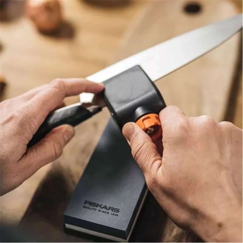 Fiskars Premium terituskomplekt - lihvkivi