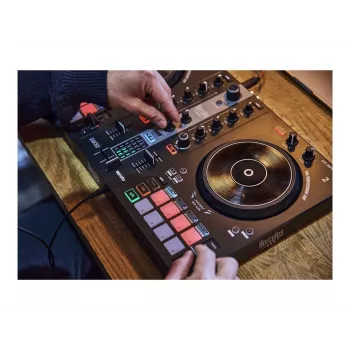 Hercules DJ Essentials Kit koos DJControl Inpulse 200, DJMonitor 32 kõlarite ja HDP DJ45 kõrvaklappidega