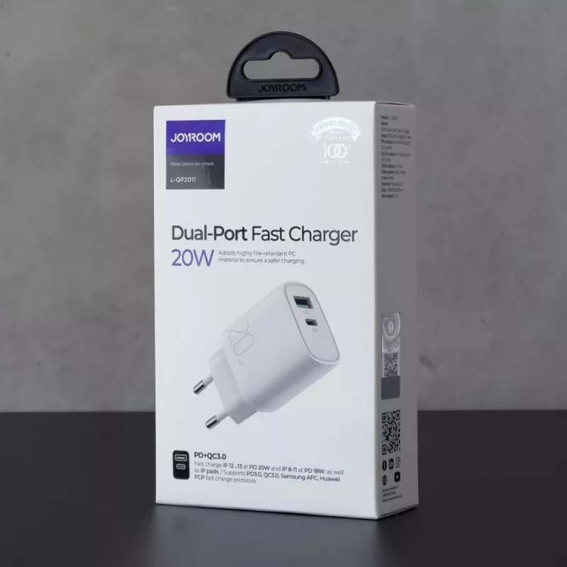 JOYROOM Kiirlaadija USB-A QC3.0 / USB-C PD 20W Valge (L-QP2011)