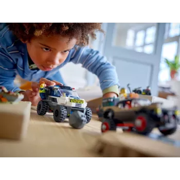 LEGO City 60449 - Politsei maastikuauto tagaajamine