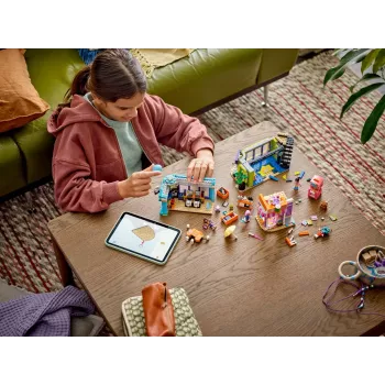 LEGO Friends 42674 Koomiksite ja mängupoodide ehituskomplekt