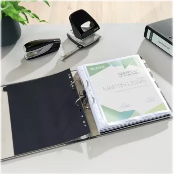 Leitz 1050 Standard kangmehhanismiga kaust A4 52 mm must taaskasutatud papp koos piludega, sõrmeava, metallist servakaitse 1050-50-95