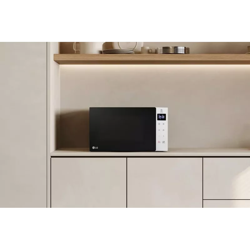 LG MS2032GASW Vabaltseisev Solo Mikrolaineahi 20 Liitrit 700W Valge