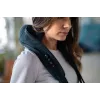 Medivon Hyperion Collar Shiatsu kaela- ja õlamassaažiseade soojendusega, 8 massaažipead, 3 intensiivsustaset, must/hall