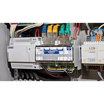 MOBOTIX MX-SWITCH1 - Võrgulüliti - 4 x 10/100 (PoE+) - DIN Rööpale