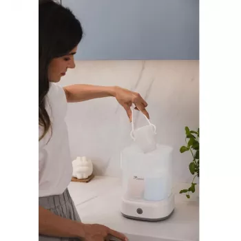 Momini Bottle Steriliser QuickSteam - Elektriline aurusterilisaator 6 pudelile, 8-minutiline tsükkel, automaatne väljalülitus, BPA-vaba