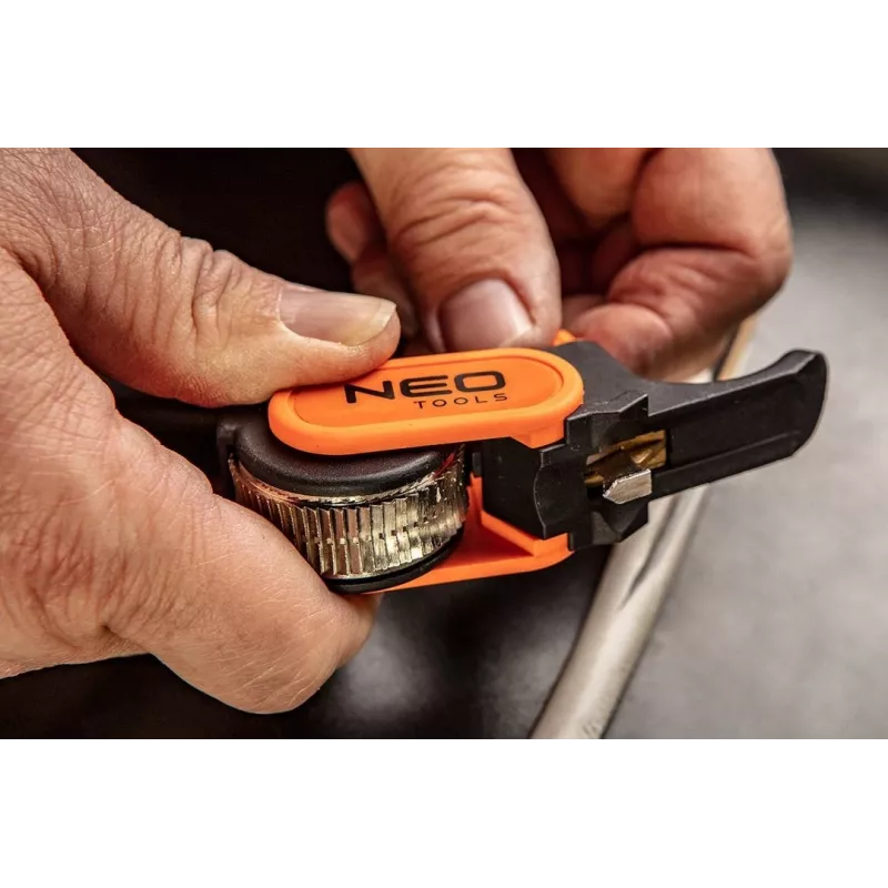 NEO TOOLS 01-400 Automaatne kaabli eemaldaja 0,5-6 mm² traadilõikuriga