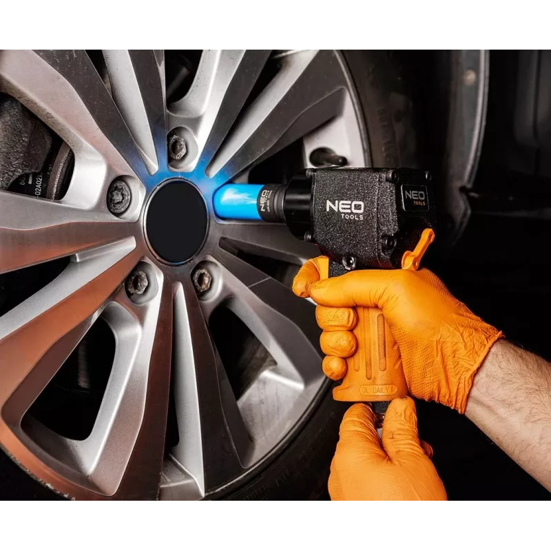 NEO TOOLS 14-004 3.6V juhtmeta kruvikeeraja 6 otsikuga ja USB-laadijaga