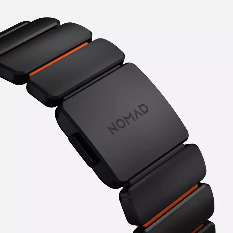 NOMAD Stratos Band - Titaanist käevõru Apple Watch 49mm jaoks FKM-iga (Must titaan, Ultra Orange FKM)