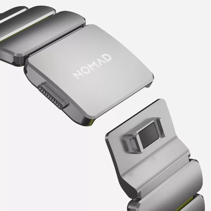 NOMAD Stratos Band - Titaanist käevõru Apple Watch 49mm jaoks FKM-iga (Natural Titanium, Volt FKM)