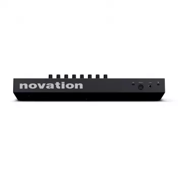 NOVATION Launchkey 25 MK4 MIDI-kontroller