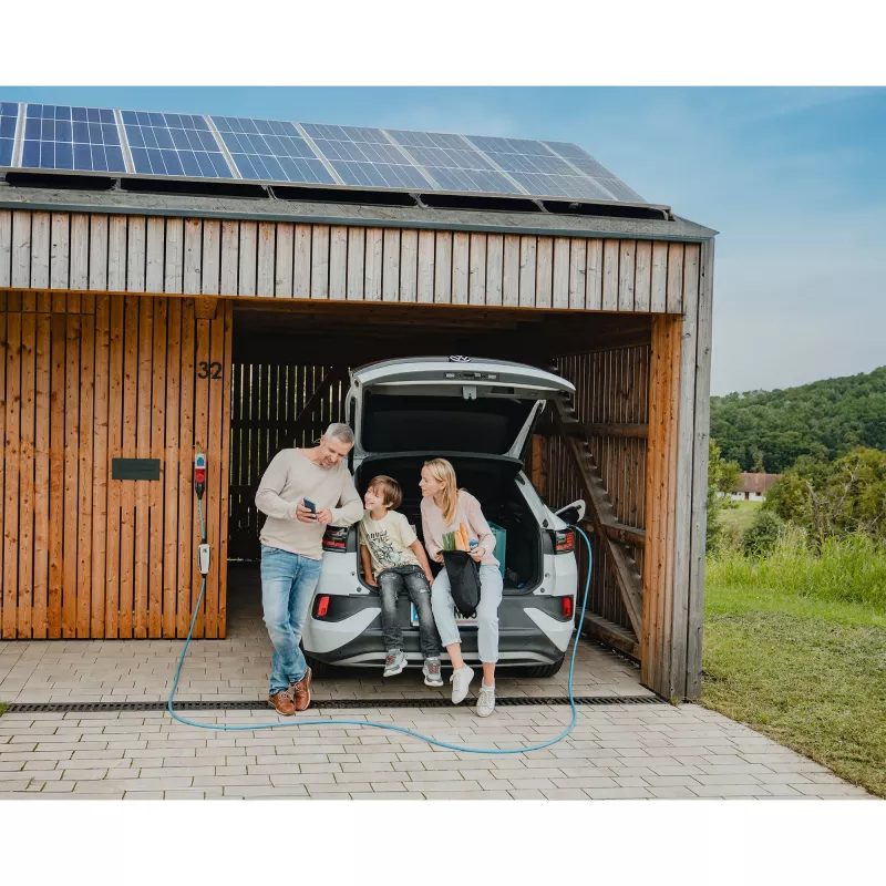 NRGkick Mobile Wallbox 16A 5m Pure for PV Charging (White, 11 kW, 5 Meter Cable, WLAN + Bluetooth)