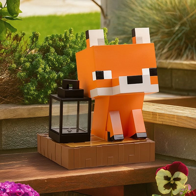 Paladone Minecraft Fox Solar Light - LED väljas dekoratiivkuju dusk-to-dawn anduriga, sooja valge kuma, pritsmekindel disain