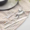 Russell Hobbs RH03225EU7 Vienna roostevabast terasest 48-osaline söögiriistade komplekt