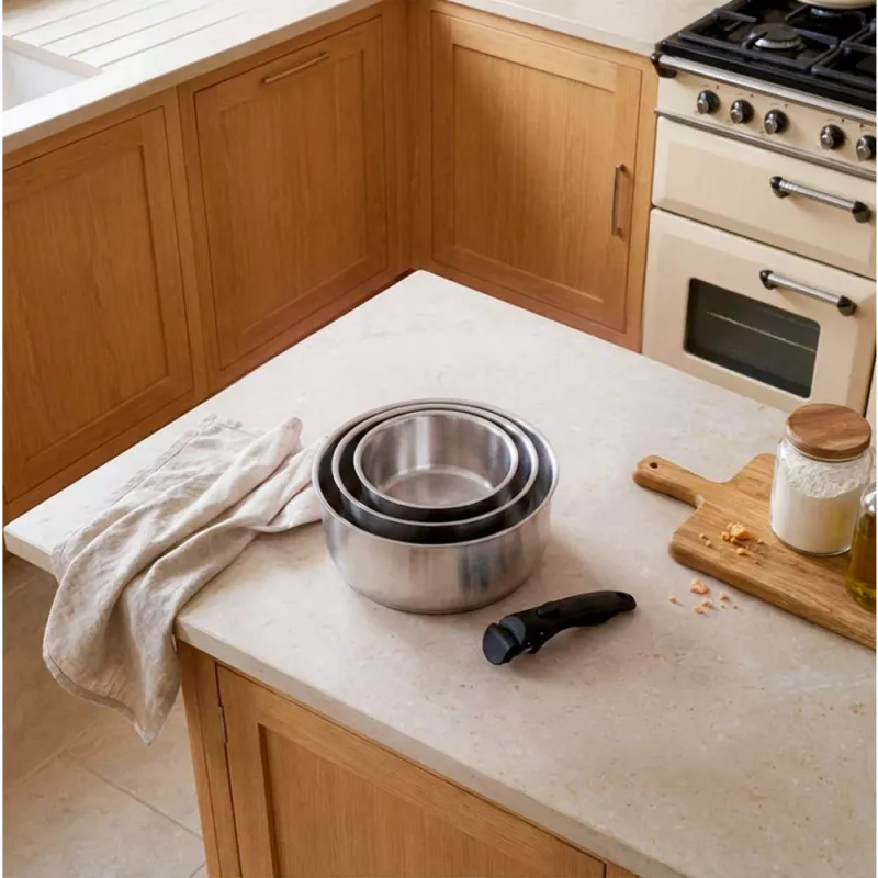 Russell Hobbs RH04034 roostevabast terasest 4-osaline Smart Clip kastrulikomplekt