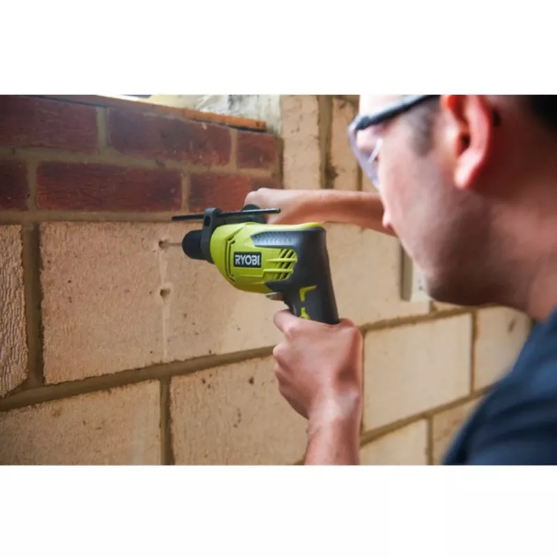 Ryobi RPD680-K Võtmega Padruniga Haamertrell 680W 230V