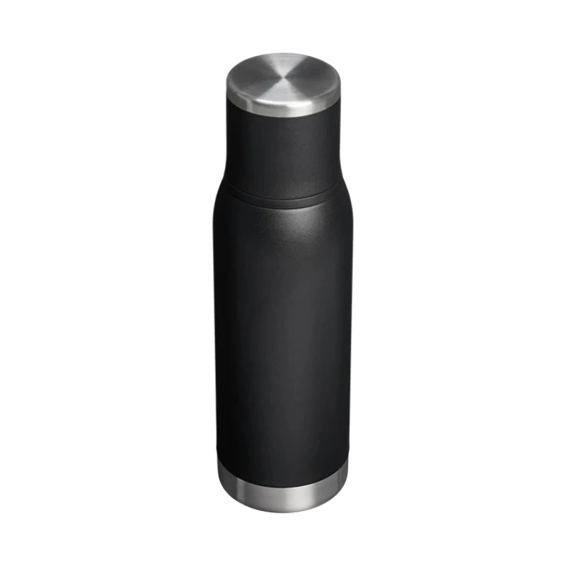 STANLEY Adventure To-Go vaakumisoleeritud pudel 0,75L mattkuldne must