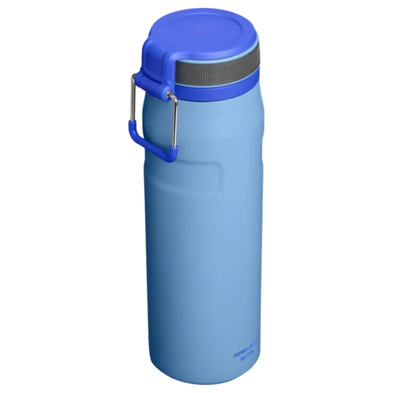 STANLEY IceFlow Bottle Twist Flip 0,71L helesinine vaakumisoleeritud roostevabast terasest veepudel kõrrega