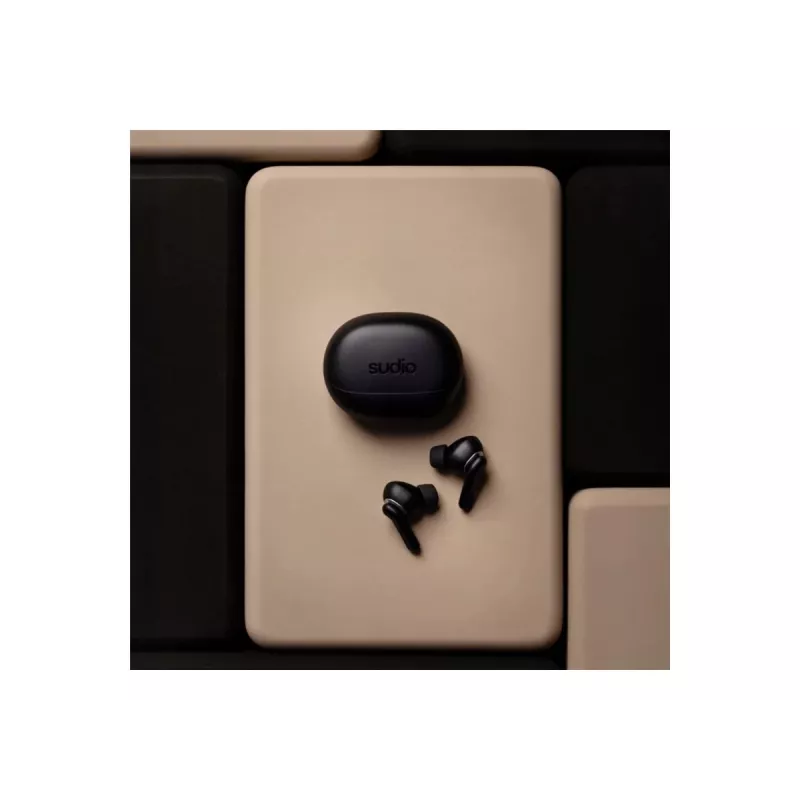 Sudio E4 Pro juhtmevabad kõrvaklapid, Bluetooth 6.0, Midnight Black
