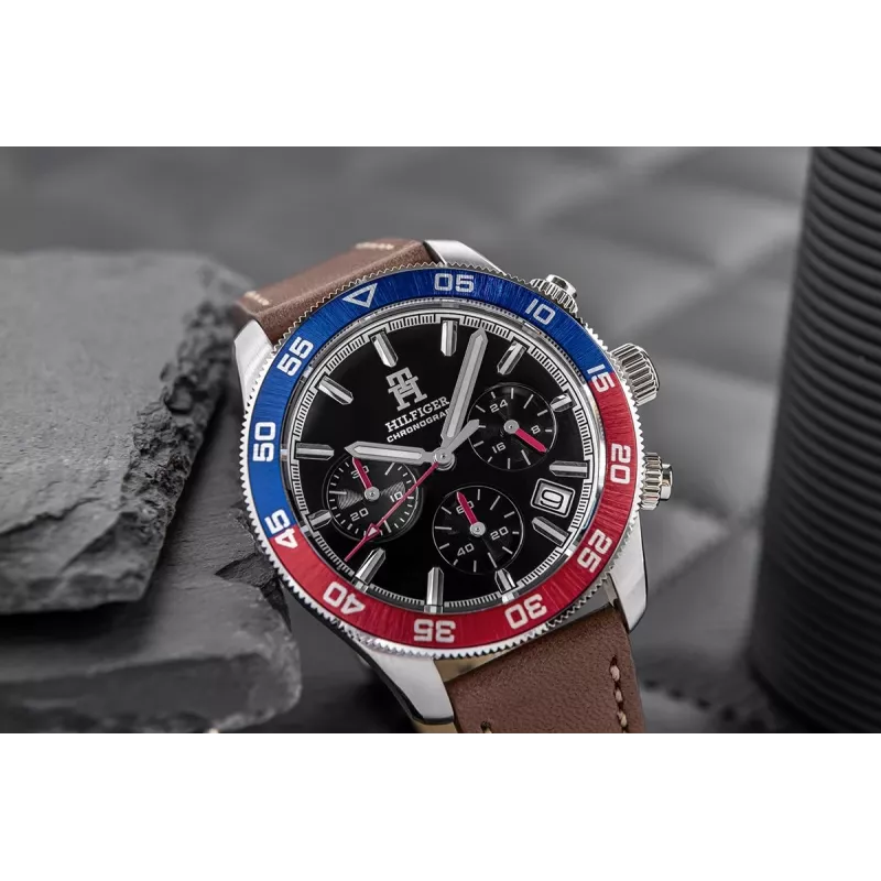 Tommy Hilfiger meeste Damon kvartskell 1792166 40mm sinise numbrilaud ja pruuni nahkrihmaga