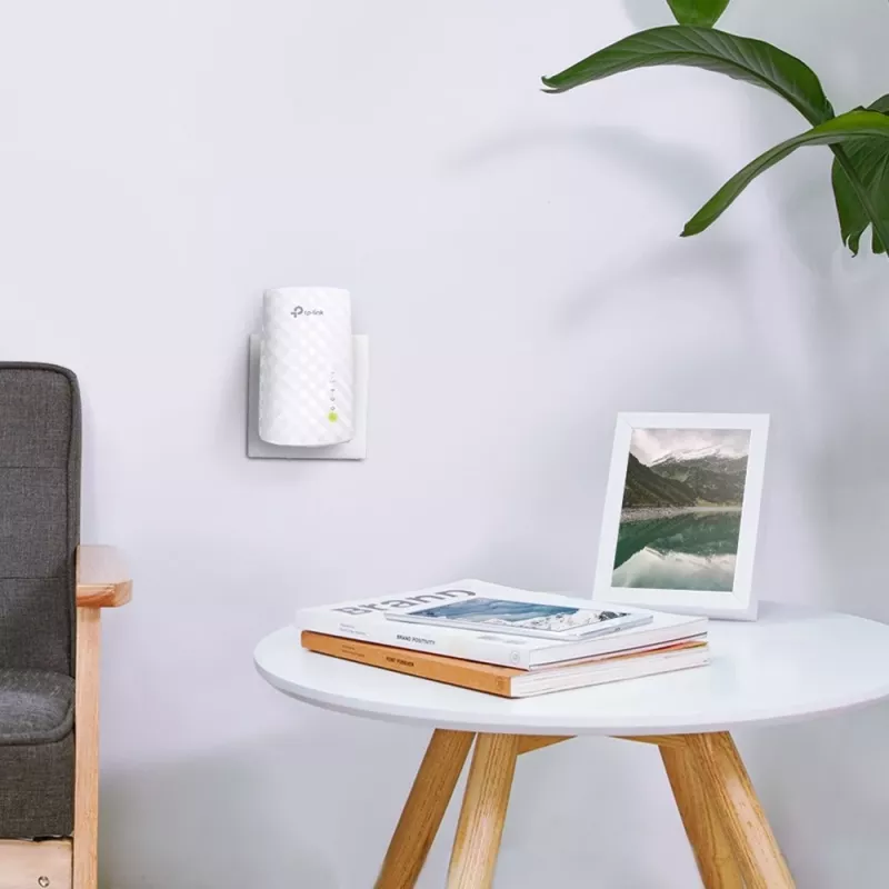 TP-Link AC750 Wi-Fi leviala laiendaja RE200 - kaheribaline seinapistik signaalivõimendi, 1 Etherneti port, WPS, pääsupunkti režiim