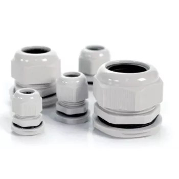 TRYTYT PG-7 helehall kaabliläbiviik pingevabastusega, IP68, polüamiid, 3-6,5 mm