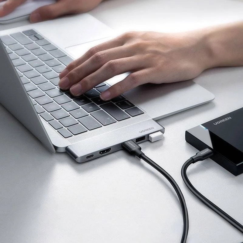 UGREEN 60559 USB-C dokkimisjaam 9-in-1 jaotur 4K HDMI, 3x USB 3.0, Gigabit Ethernet, SD/MicroSD, 100W PD, hõbedane