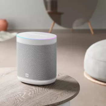 Xiaomi Smart Speaker Google Assistant, Chromecasti, IR-puldi ja LED-kellaga - must
