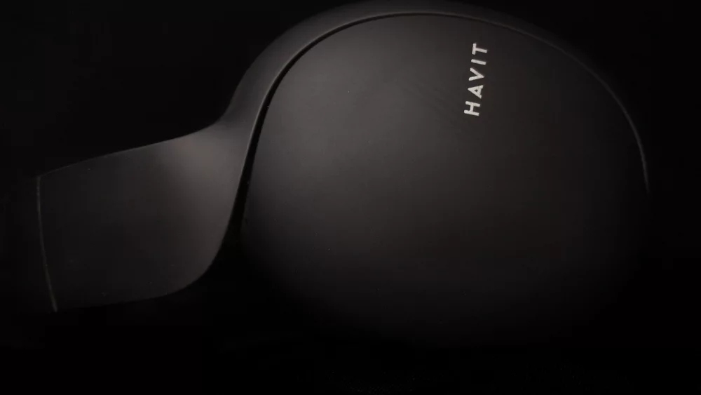 Over ear headphones